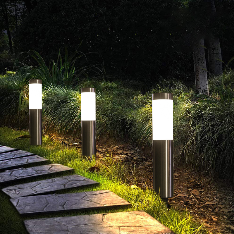 What are the advantages of solar LED lawn lights?