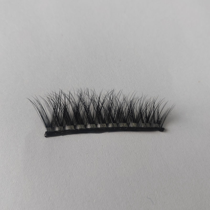 Demystifying Eyelash Thickness: Understanding 0.07-0.28mm Measurements in False Lashes